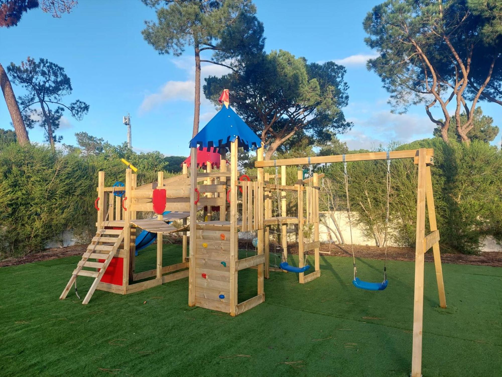 8-Bed Villa In Vilamoura-Sleeps-Playground-Pool エクステリア 写真